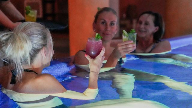 Tropical Friday -ilta Spa-osastolla - tapahtuman kuva