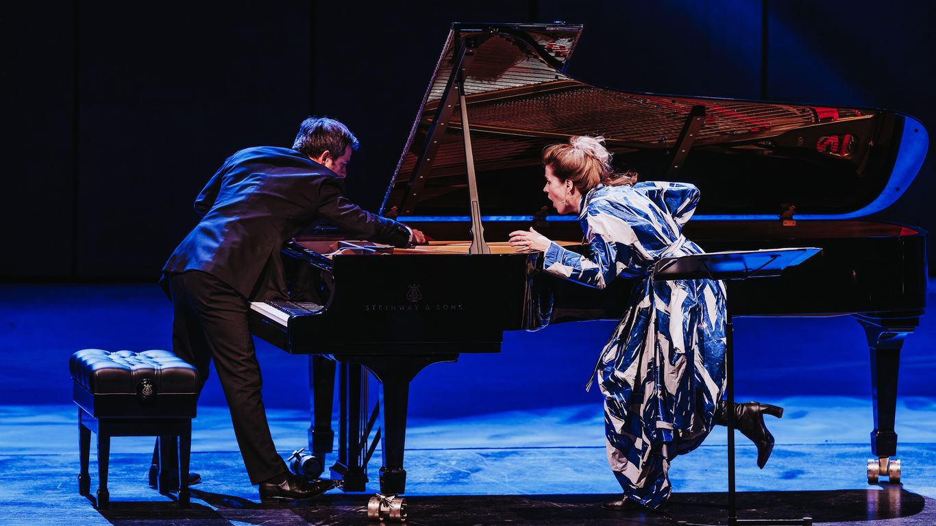 Barbara Hannigan ja Bertrand Chamayou lavalla kons