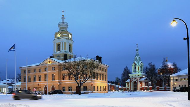 Kalle Salosen valokuva talvisesta Haminan Raatihuo